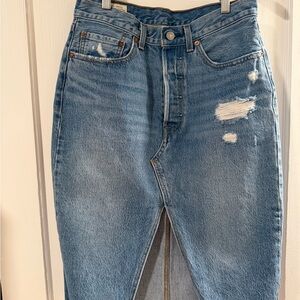 Levi’s Midi Skirt